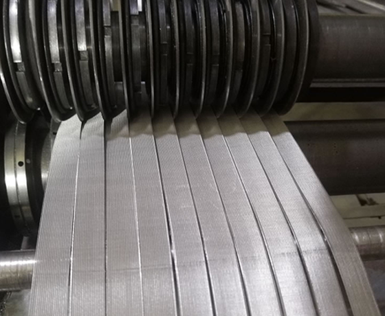 Stainless steel mesh slitting